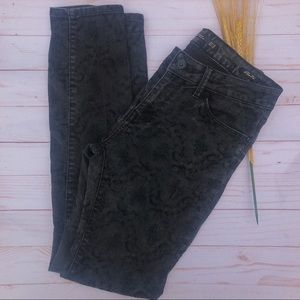 Lara Black Denim Jeans!!